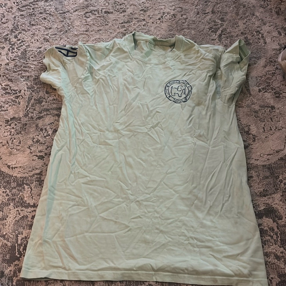 Tee shirt